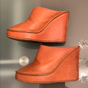 Chloe Golden Tan Mules/Slides US 7